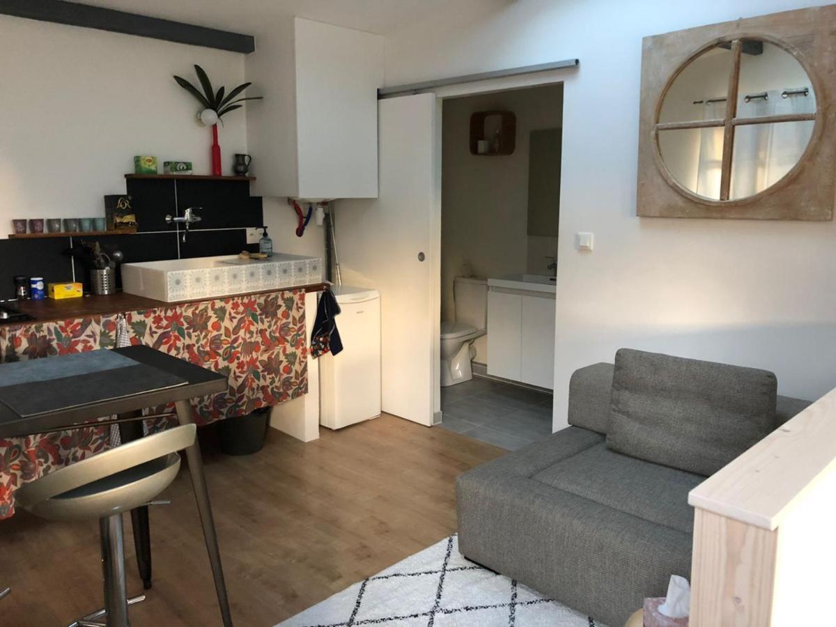 Charmant Logement Avec Parking Apartment Orvault Exterior foto